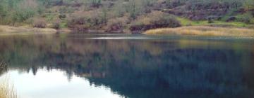 Hotels near Lake Tsivlou