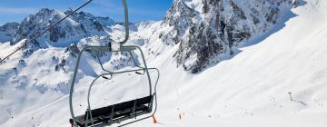 Hotel berdekatan dengan Ax-3 Domaines Ski Lift