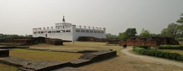 Maya Devi Temple – hotely v okolí