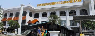 Hotels near Discovery Shopping Mall