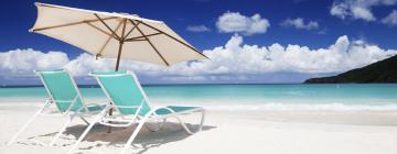 Hotels near Flamenco Beach