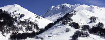 Hotelek a Campitello Matese síközpont közelében