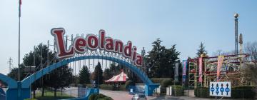 Hotels near Leolandia