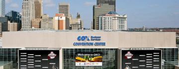 Hotellid huviväärsuse Konverentsikeskus Cox Convention Center lähedal