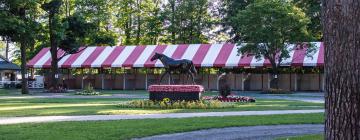 Hoteles cerca de Hipódromo de Saratoga