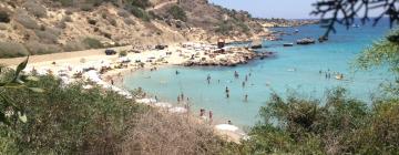 Hôtels près de : Plage de Konnos