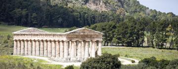 Segesta – hotely poblíž