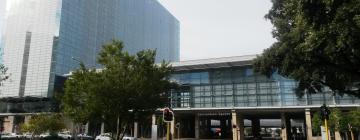 Keiptauno tarptautinis konferencijų centras (CTICC): viešbučiai netoliese