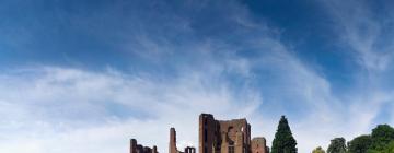 Hotels near Kenilworth Castle