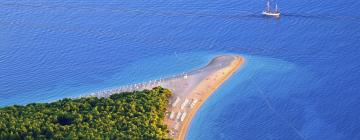 Strand Zlatni Rat: Hotels in der Nähe