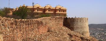 Hotels near Nahargarh Fort Palace