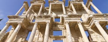 Hoteluri aproape de Muzeul Efes