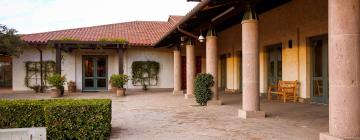 Hoteles cerca de Museo y Biblioteca Presidencial Ronald Reagan