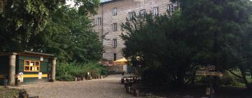 Hotels near Houska Castle