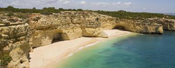 Strand Praia da Marinha: Hotels in der Nähe