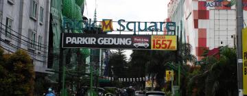 Hoteles cerca de Centro comercial Blok M Square