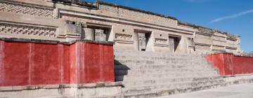 Mitla – hotely poblíž