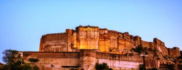 Pevnosť Mehrangarh – hotely v okolí