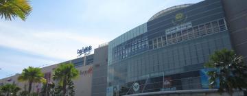 Centro Commerciale Queensbay Mall: hotel