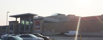 Торговый центр Carrefour Laval: отели поблизости