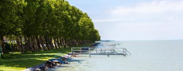 Hoteles cerca de Playa Napfény