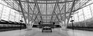 Aéroport Charles de Gaulle terminal 2 -RER-asema – hotellit lähistöllä