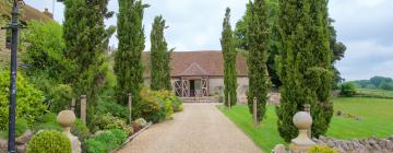 Notley Abbey: hotel