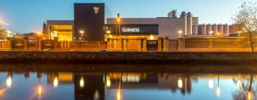 Alaus darykla „Guinness Storehouse“: viešbučiai netoliese