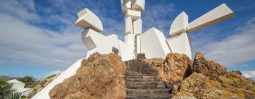 Campesino Monument – hotely poblíž