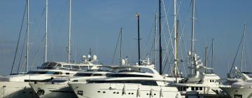 Hotels near Florida Yacht Club Marina