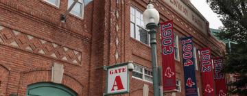 Hotels near Fenway Park