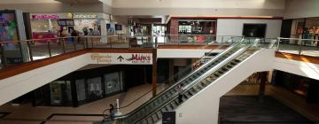 Haywood Mall Shopping Center – hotely v okolí