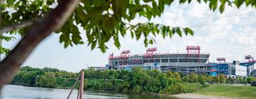 Hotellid huviväärsuse Staadion Nissan Stadium lähedal