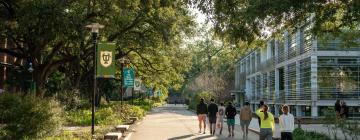 Hotel berdekatan dengan Universiti Tulane