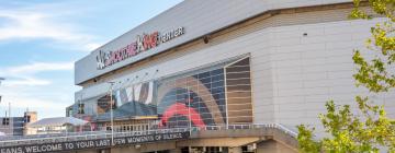 Hotels near Smoothie King Center