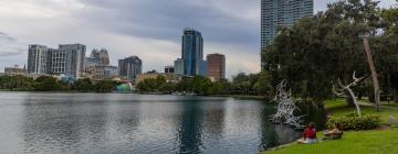 Hotels near Lake Eola Park