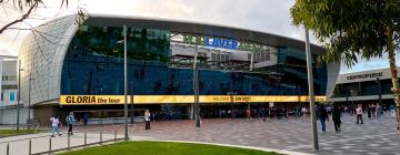 Hotels near Rod Laver Arena