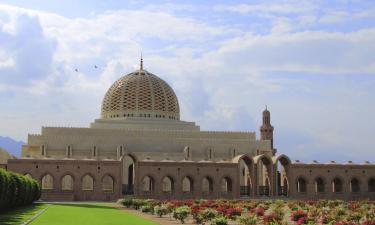 Hotels near Sultan Qaboos Grand Mosque