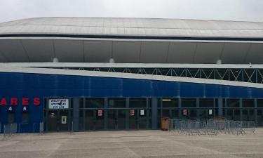 Uždara sporto arena „Antarès“: viešbučiai netoliese