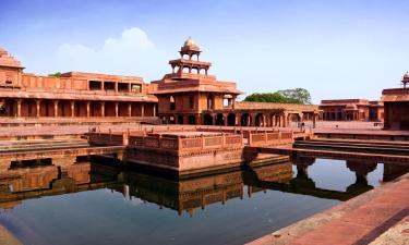 Hotele w pobliżu miejsca Fatehpur Sikri