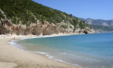 Hotelek a Cala Luna-part közelében