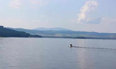 Hotels near Orava Dam