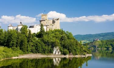 Nedecký hrad – hotely v okolí