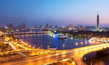 Hotels near Qasr el-Nil Bridge