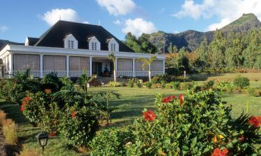 Hotels near Domaine Les Pailles