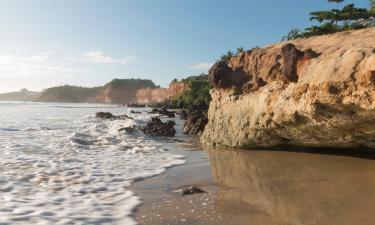 Hotels near Cotovelo Beach