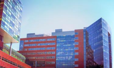 Hoteles cerca de Hospital Johns Hopkins