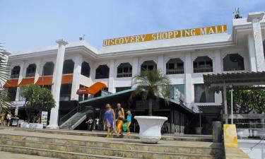 Hotels near Discovery Shopping Mall