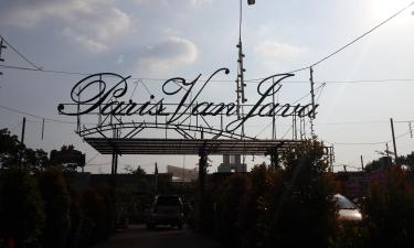 Paris van Java Mall – hotely v okolí