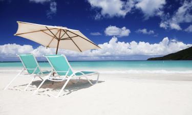 Hotels near Flamenco Beach